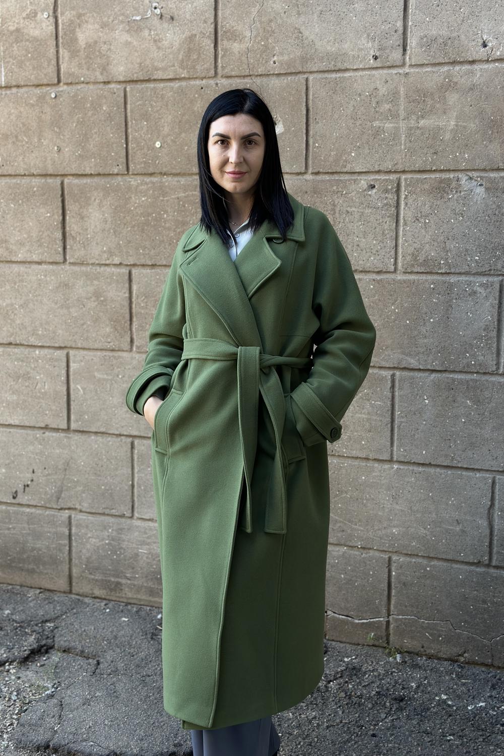 Women's demi-season green coat with a fold-down collar 274C FINE LINE