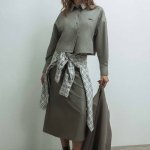 Short women's shirt Berit STIMMA
