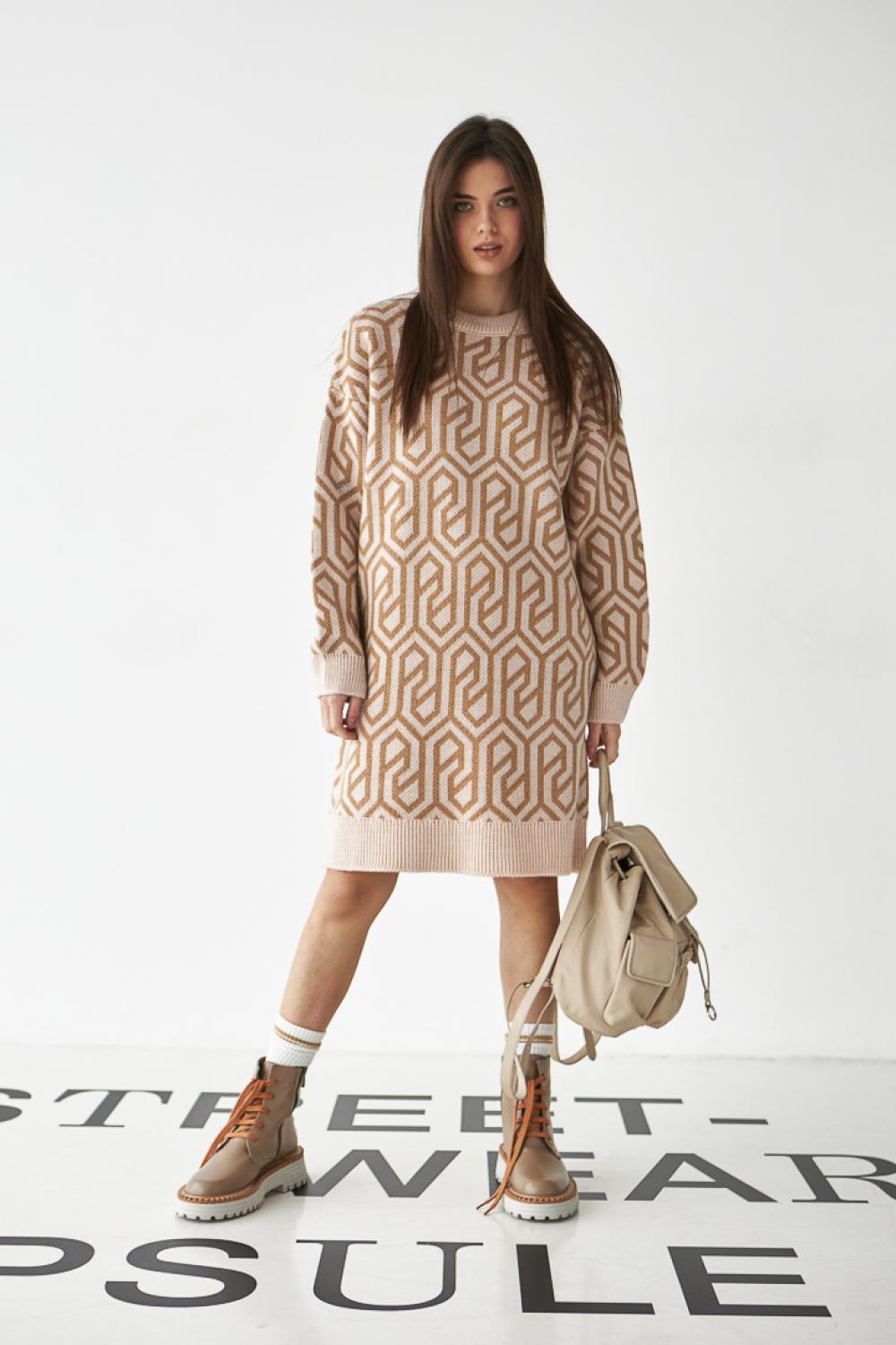Dress made of warm woolen fabric Rudes Stimma