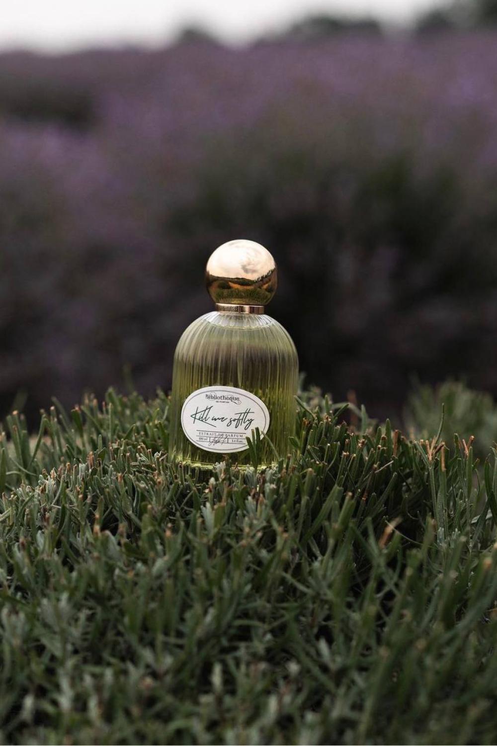 Цитрусовий трав'яний парфум Kill me softly by Bibliotheque de Parfum
