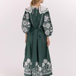 Вишитий фартух з льону Христина в смарагдовому кольорі