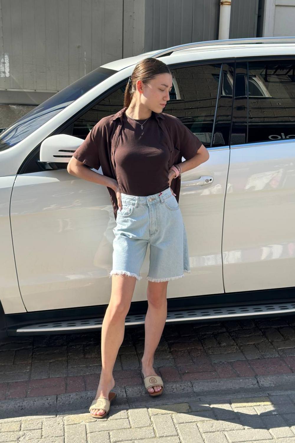 Dekploy blue denim shorts
