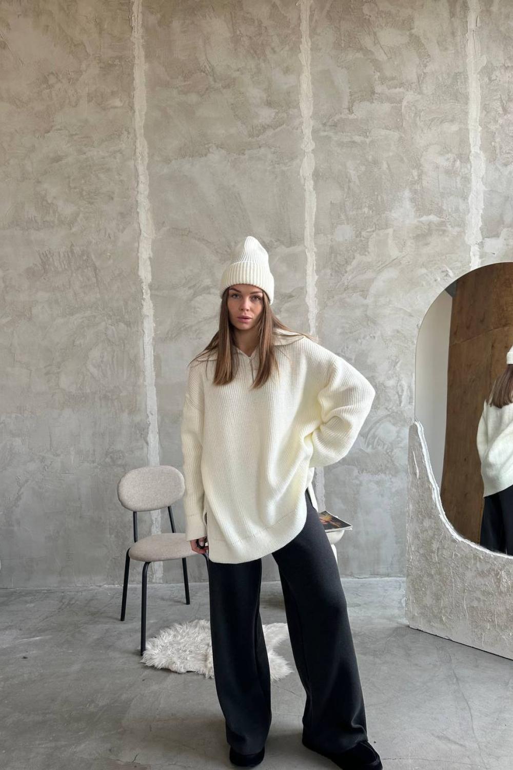 White oversized sweater 100% wool
