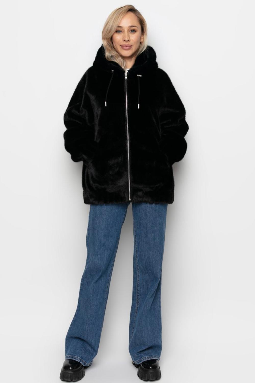 The eco-fur coat is a successful combination of style and comfort