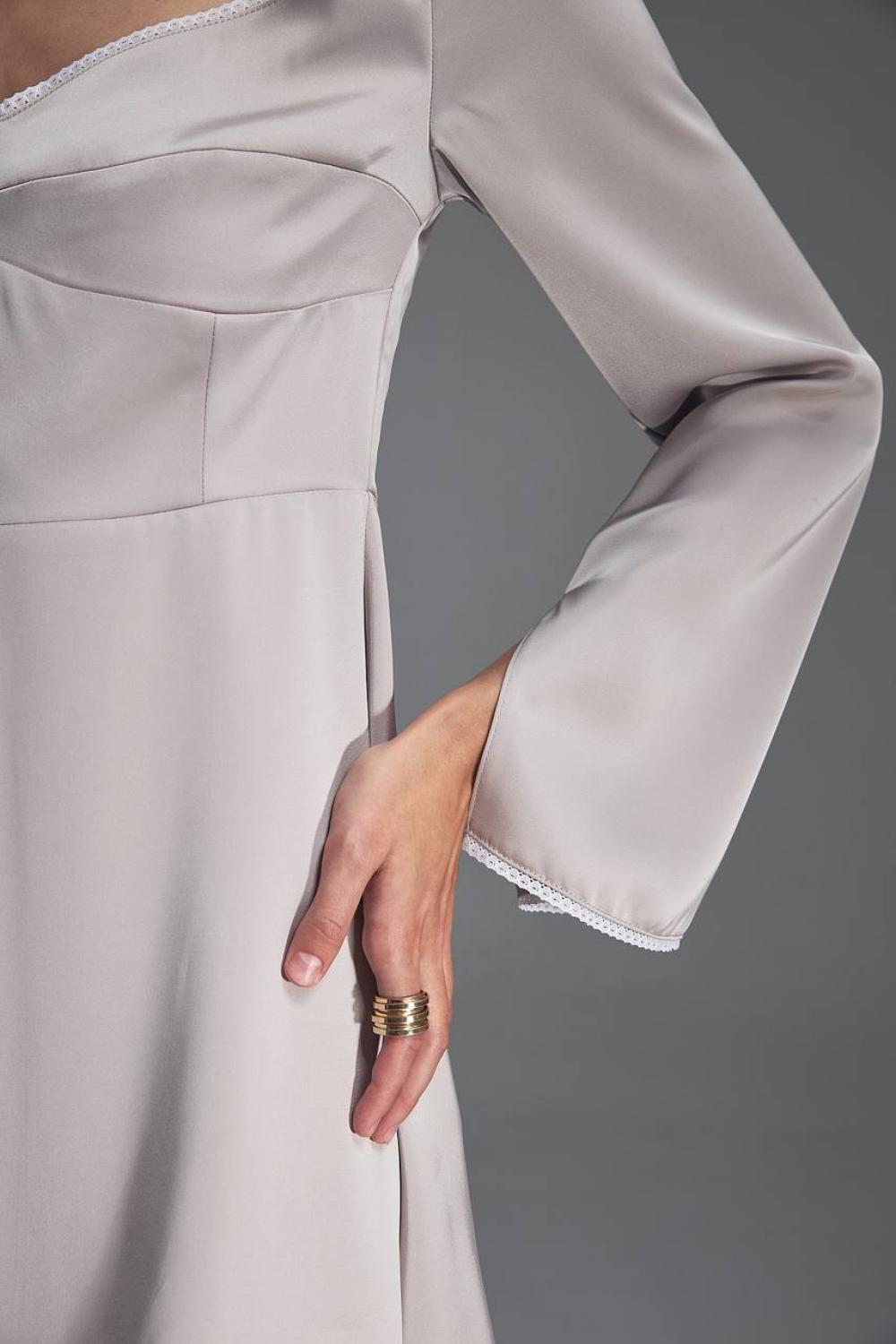 Romantic taupe mini dress