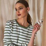 Тільник в біло-оливкову полоску Bellise 2472