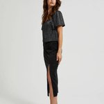 Black skirt with velour slit Z-SC-4215-L-realiz