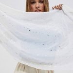 A white scarf with silver print MOODO