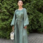Olive embroidery dress