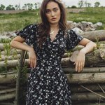 Сукня чорно-біла в квіточку міді Stolyarchuk 837.2