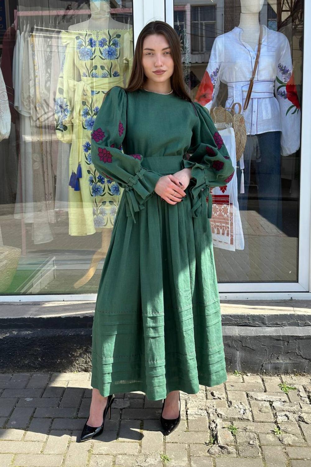 Green embroidered dress made of linen Memories EMBROIDERED GEM