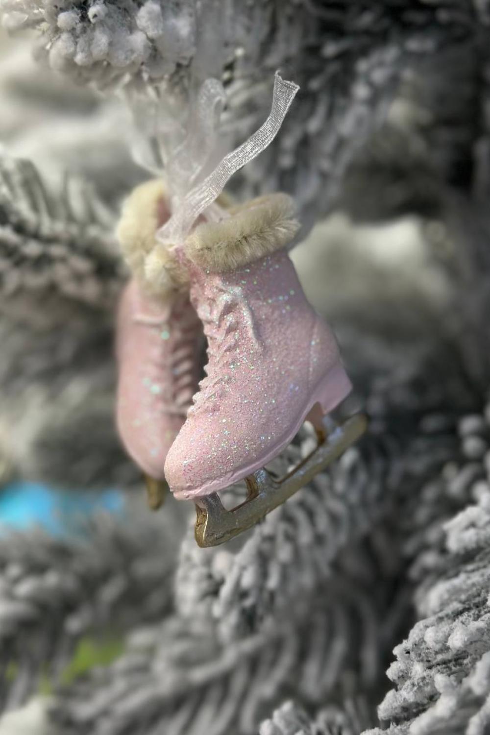 New Year's pendant/ Pink skates