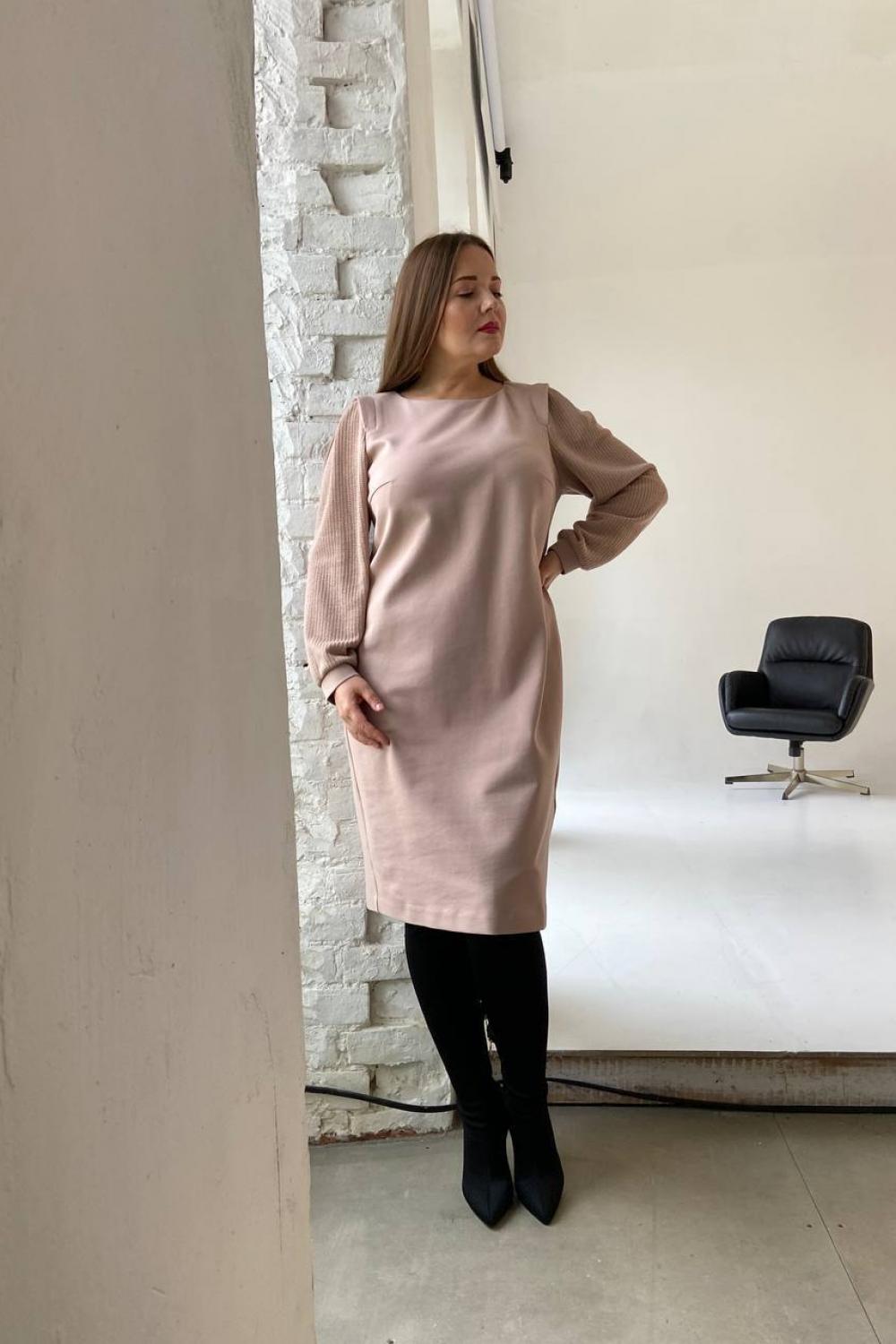 Сукня бежева трикотажна великого розміру Petro Soroka