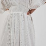 The dress is white from Moodo thread L-SU-4053