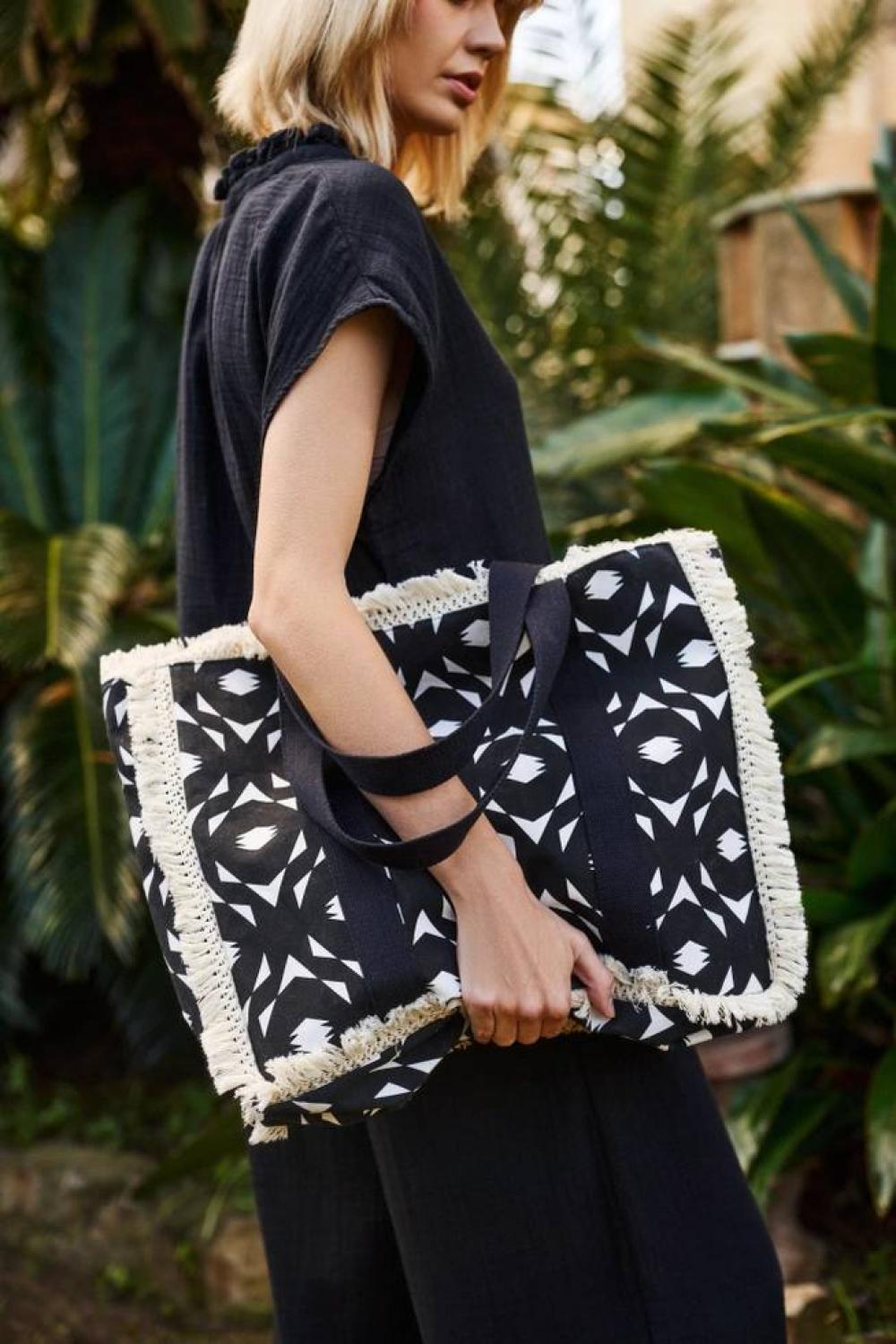 Black and white beach bag