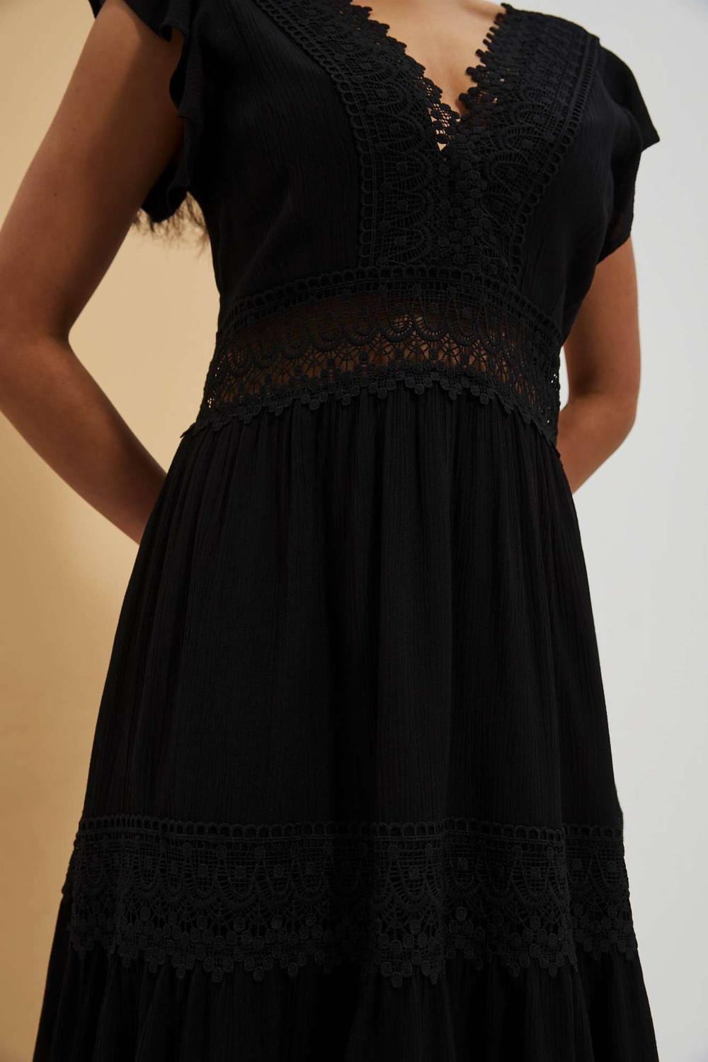 Black dress with lace L-SU-4045 Moodo