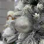 Christmas tree ball 8 cm, transparent in silver tones of fluff and feather decor