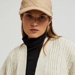 A beige hat