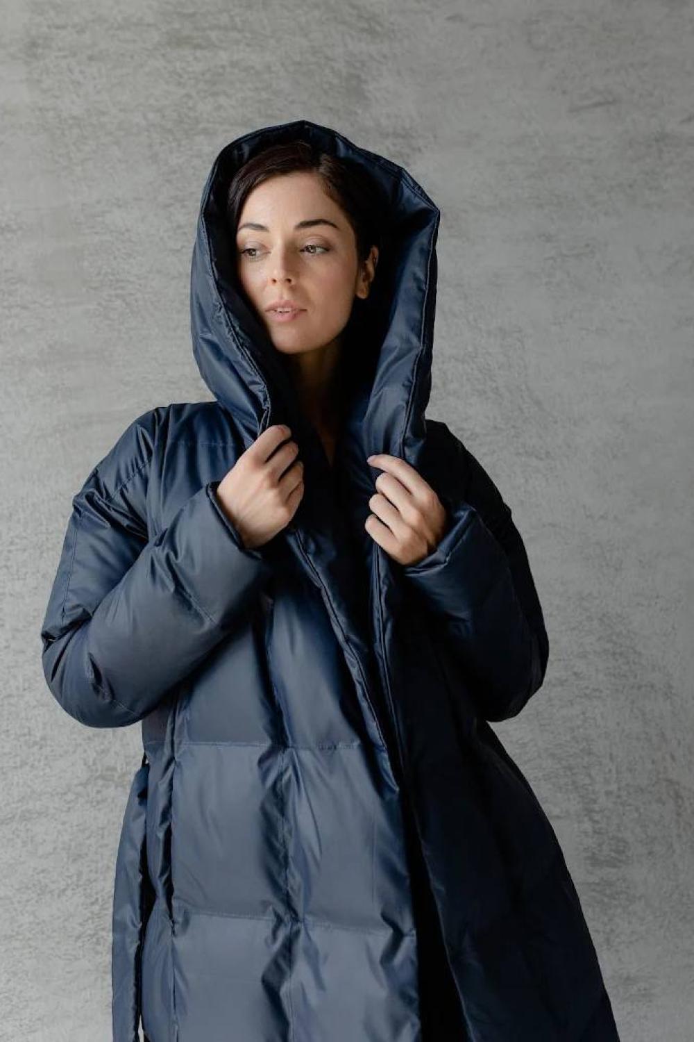 Women's down jacket in navy color