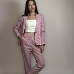 Класичний жакет пудрового кольору Yuka Paris