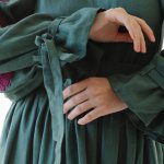 Green embroidered dress made of linen Memories EMBROIDERED GEM