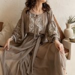 Сукня з вишивкою в кольорі хакі 07995 MAXA