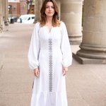 Вишита біла сукня з срібною вишивкою