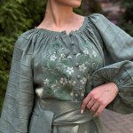 Olive embroidery dress