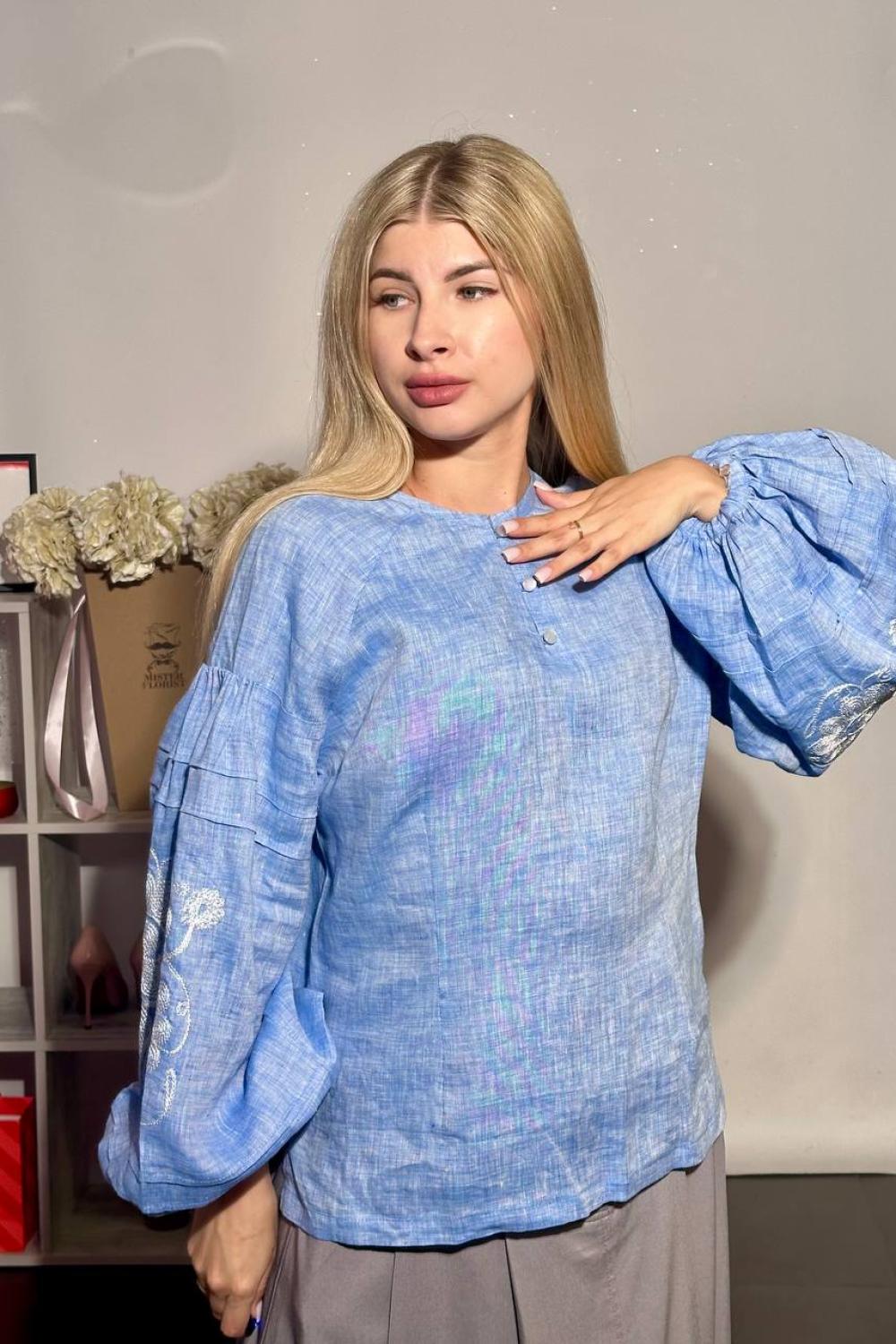 Embroidery for women blanco with blue flowers designer