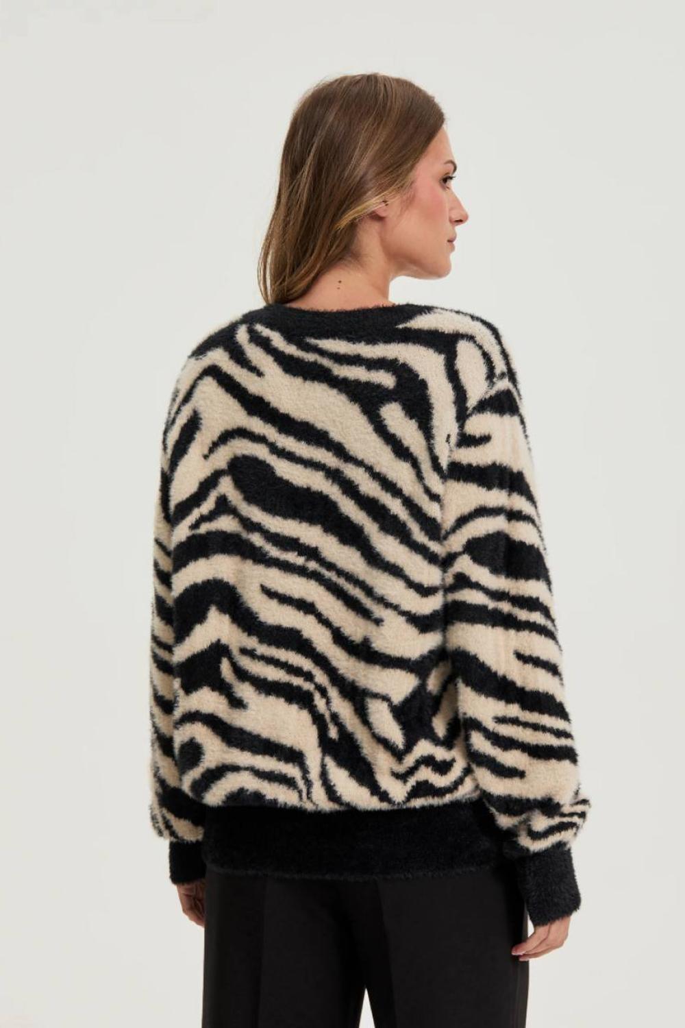 Black sweater with print Z-SW-4858-L-realiz
