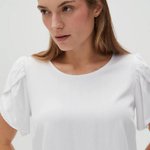 Блуза біла з коротким рукавом