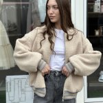 Бомбер із штучного хутра бежевий Бамір STIMMA