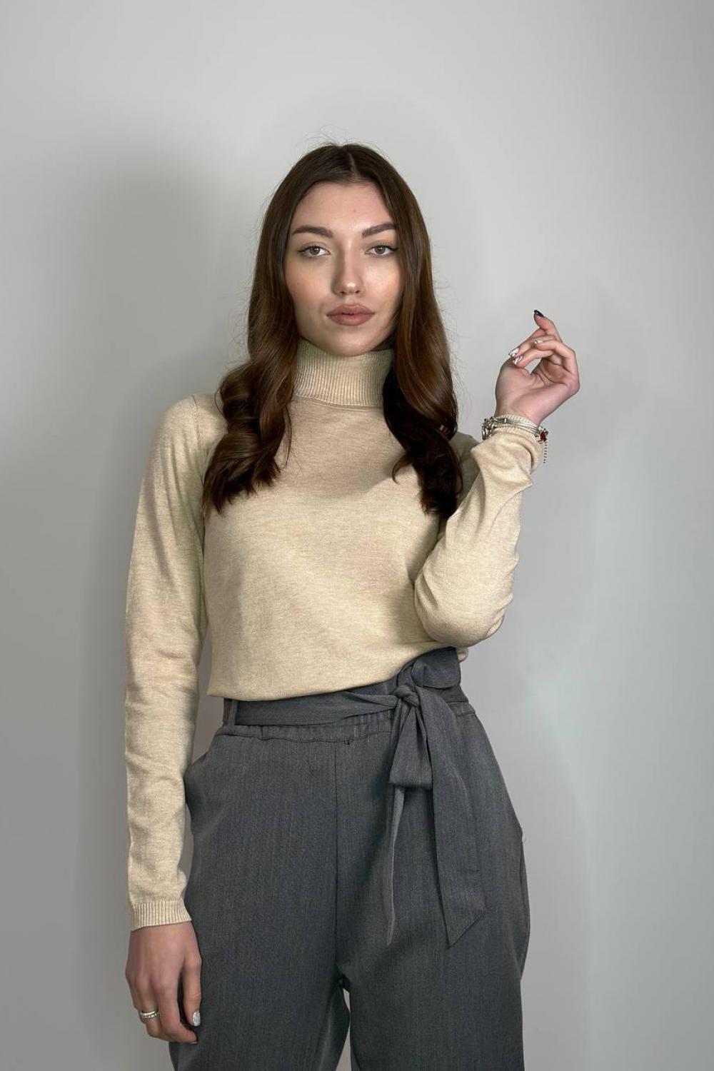 Гольф бежевий FW22-001 MARINA V