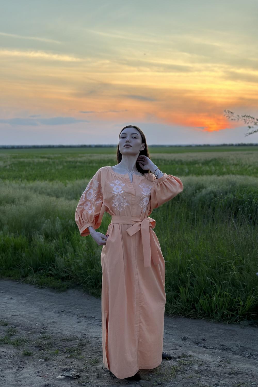 Сукня-вишиванка лляна жіноча помаранчева MAXA