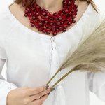 Necklace wooden burgundy MEREZHKA