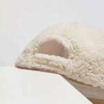 An white hat
