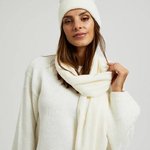 A white hat