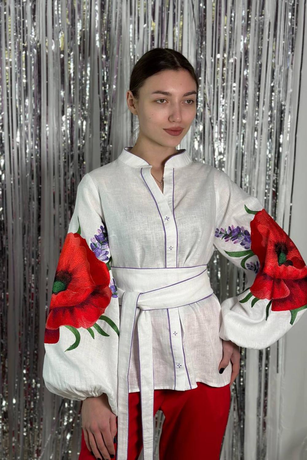 Вишиванка жіноча дизайнерська Червоні маки Embroidered Jem