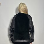 Чорно-бежева косуха з еко-хутра