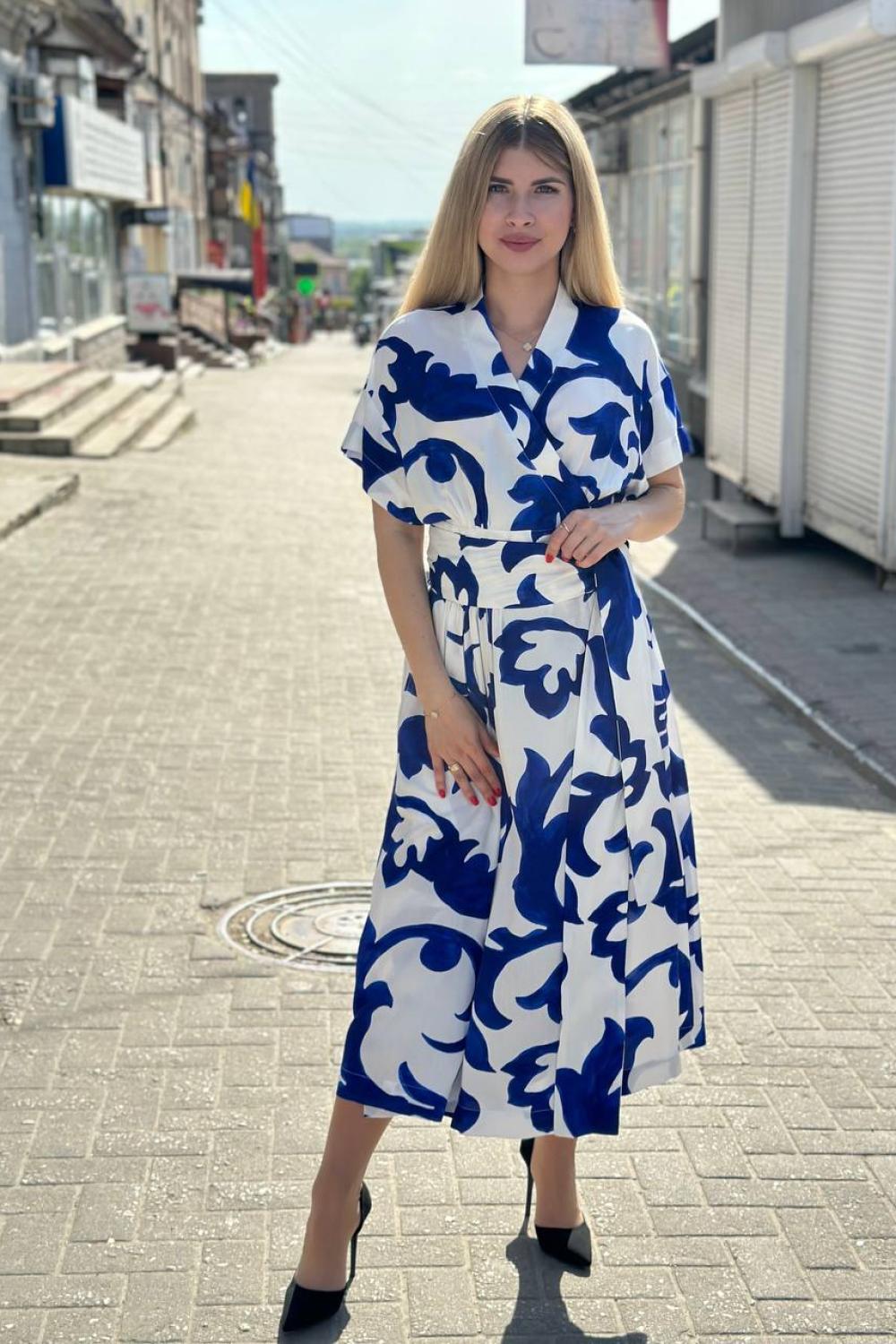 Сукня літня біла в синій принт