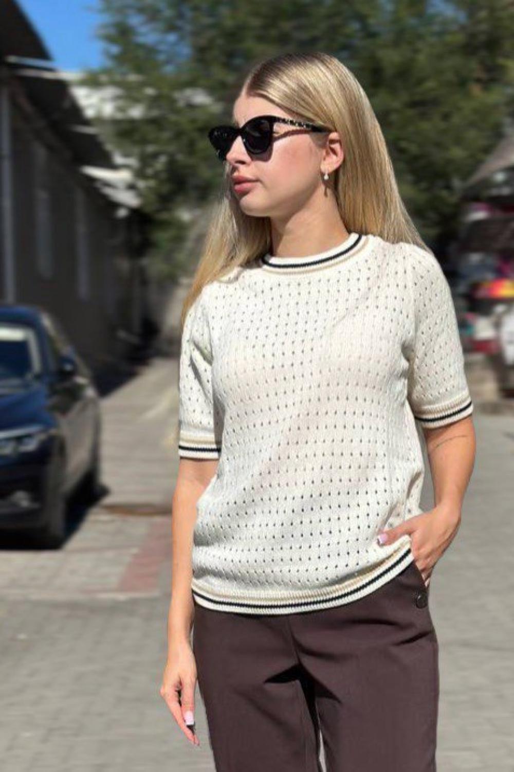 White jumper