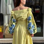 Сукня вишиванка жіноча дизайнерська жовто-блакитна лляна ВІЛЬНА авторської роботи EMBROIDERED GEM