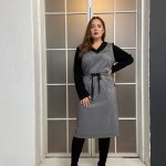Сукня класична в клітинку сірого кольору із комбінації двох тканин