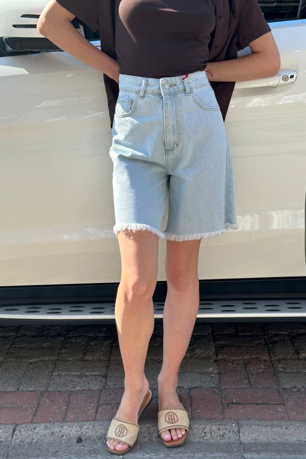 Dekploy blue denim shorts