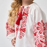 Вишиванка дитяча Лілія червона
