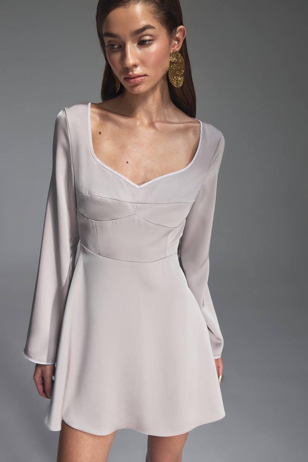Romantic taupe mini dress