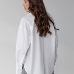 Classic milk shirt made of cotton