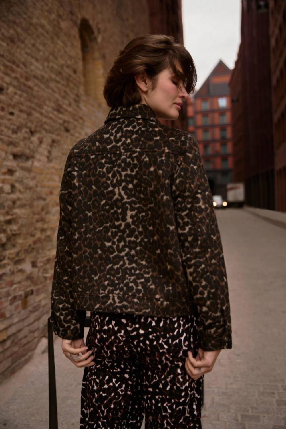 Short coat with leopard print Z-KU-4808