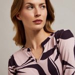 Принтована рожева кофта