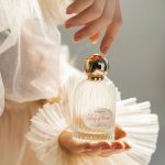 Flowers  perfume Lullaby of flowers by Bibliotheque de Parfum